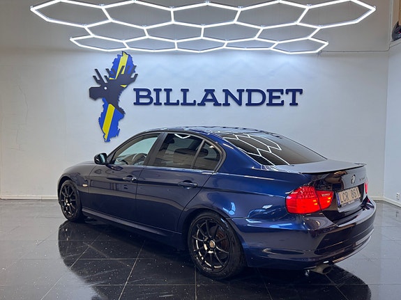 BMW 320d 4 of 23