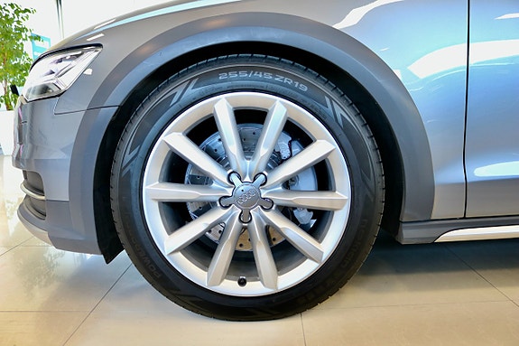 Audi A6 allroad 10 of 28