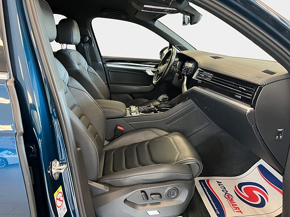 Volkswagen Touareg 15 of 15