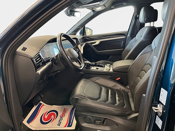 Volkswagen Touareg 9 of 15