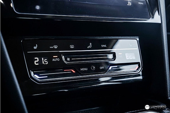 Volkswagen Passat 8 of 13