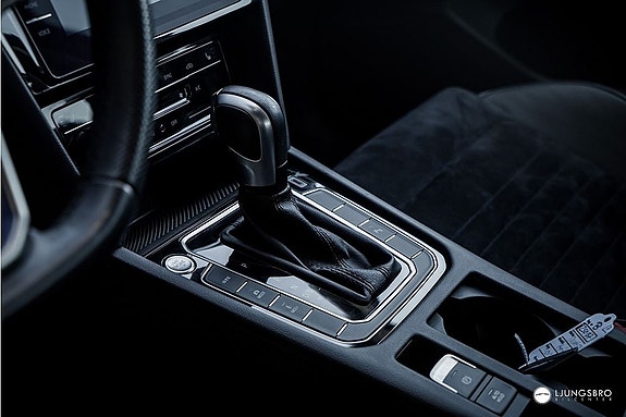 Volkswagen Passat 7 of 13