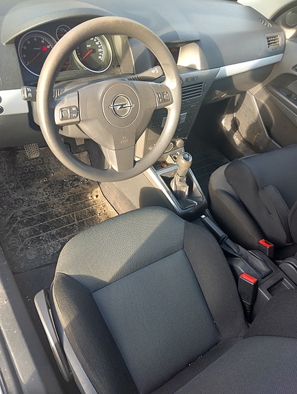 Opel Astra 5 of 5