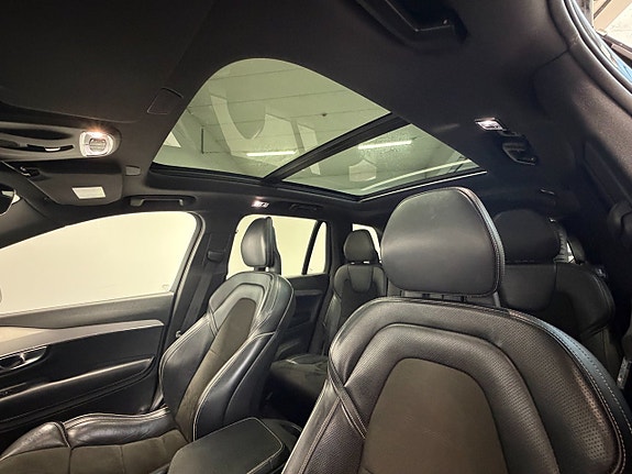 Volvo XC90 6 of 21