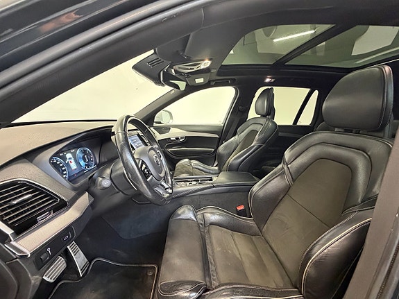 Volvo XC90 16 of 21