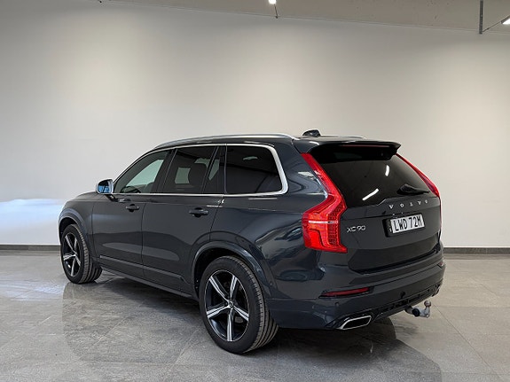Volvo XC90 17 of 21