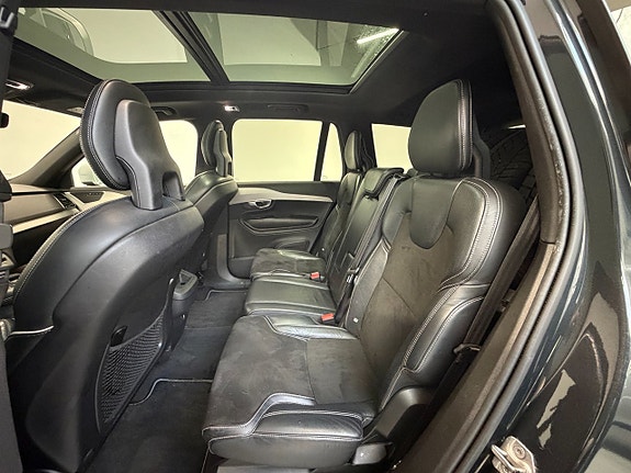 Volvo XC90 14 of 21