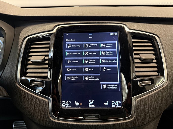 Volvo XC90 9 of 21