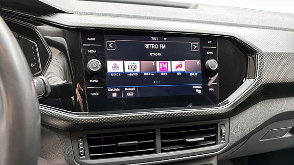 Volkswagen T-Cross 9 of 14