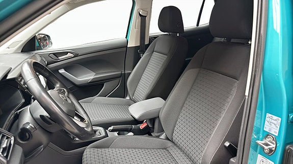Volkswagen T-Cross 8 of 14