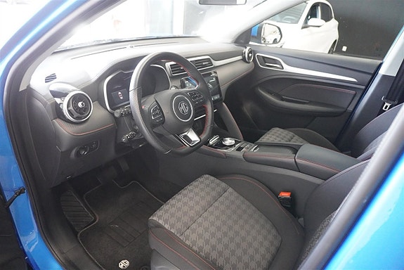 MG ZS 2 of 5