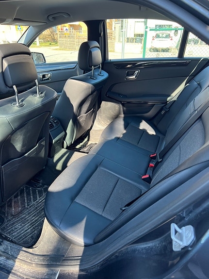 Mercedes-Benz E220 6 of 10