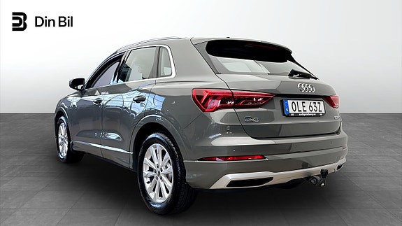 Audi Q3 3 of 5