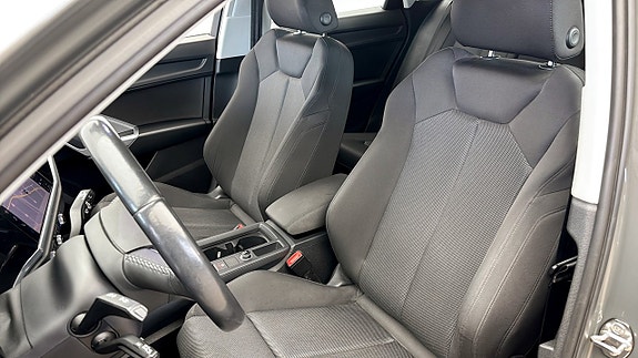 Audi Q3 8 of 14
