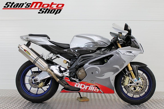 Aprilia RSV 1000 R Factory Akrapovic