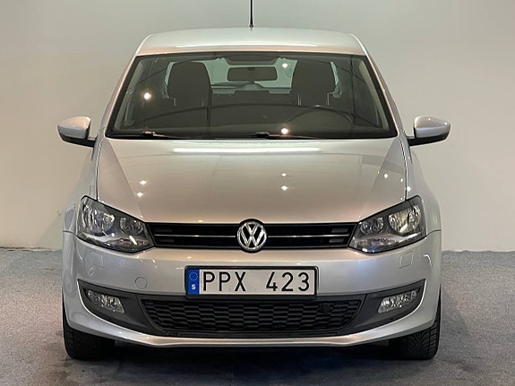 Volkswagen Polo 2 of 5