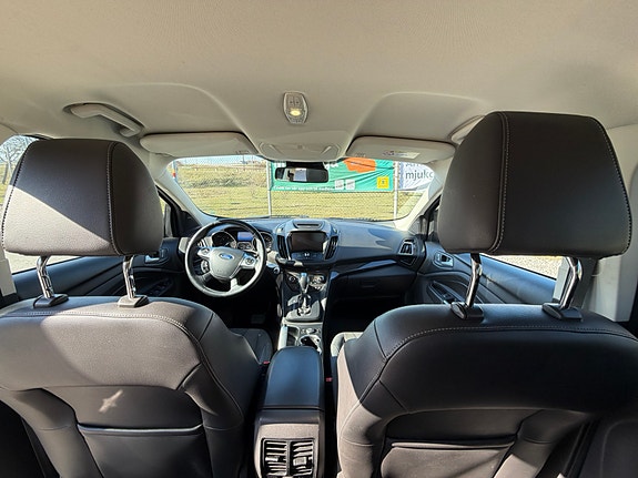 Ford Kuga 7 of 12