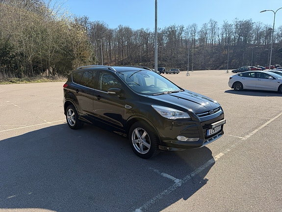 Ford Kuga 2 of 5