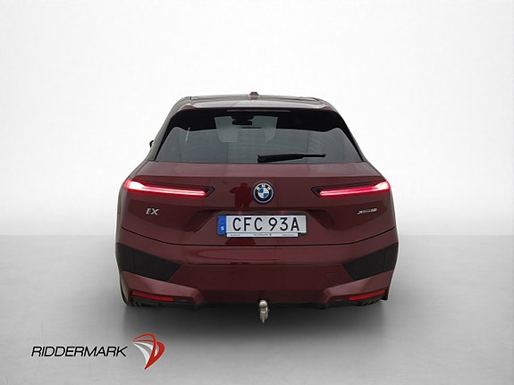 BMW iX 8 of 30