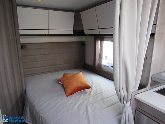 Kabe Estate 470 XL KS /Dubbelbädd 5 of 8