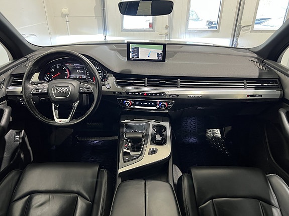 Audi Q7 18 of 30