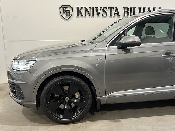 Audi Q7 30 of 30