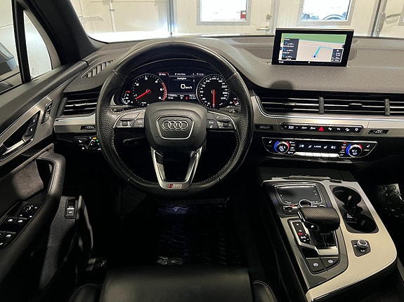 Audi Q7 19 of 30
