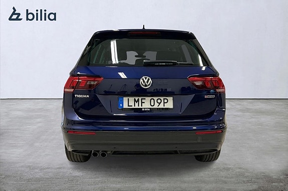 Volkswagen Tiguan 3 of 5
