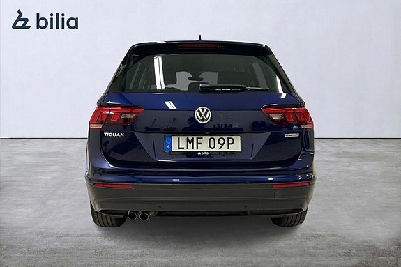 Volkswagen Tiguan 4 of 5