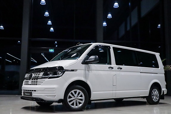Volkswagen Caravelle 4 of 5