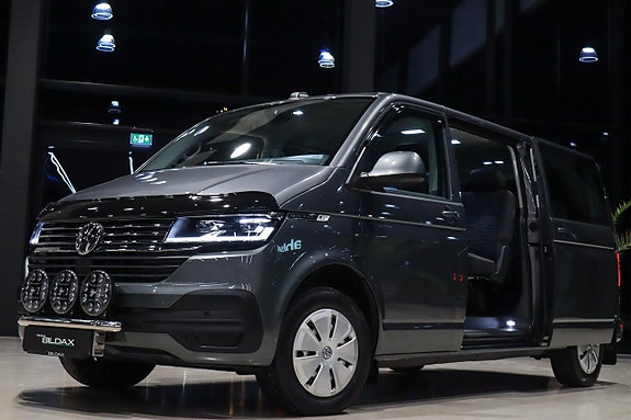 Volkswagen Caravelle 13 of 18