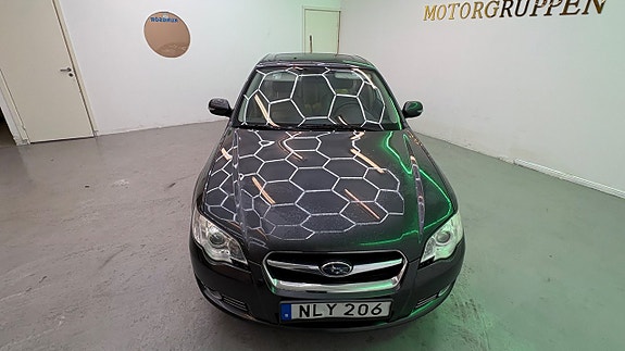 Subaru Legacy 4 of 5