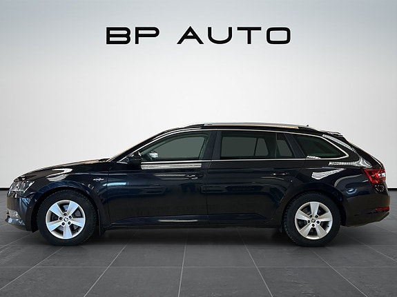Skoda Superb 3 of 5