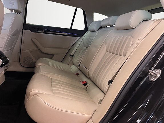 Skoda Superb 11 of 27