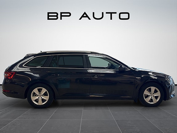 Skoda Superb 7 of 27
