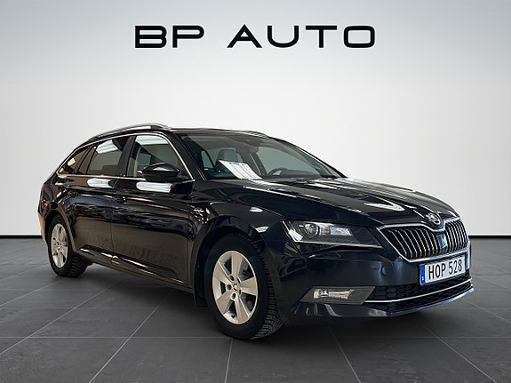 Skoda Superb 8 of 27