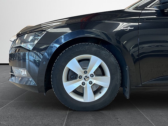 Skoda Superb 26 of 27