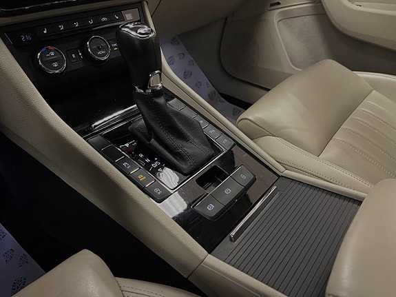 Skoda Superb 23 of 27