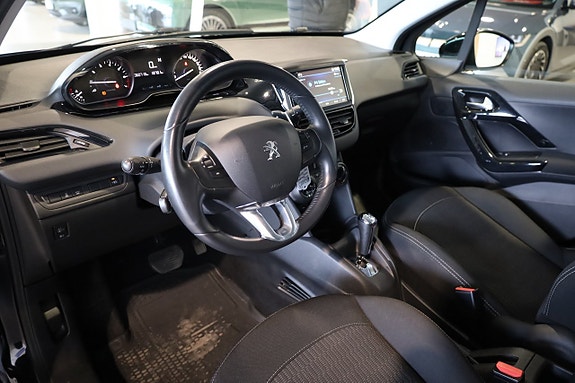 Peugeot 208 8 of 23