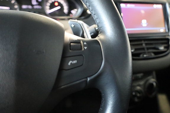 Peugeot 208 23 of 23