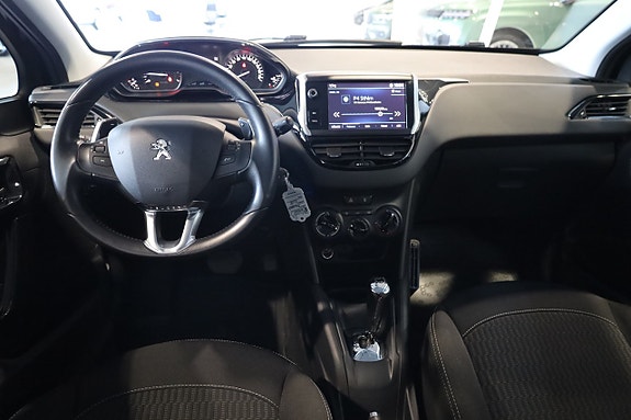 Peugeot 208 13 of 23
