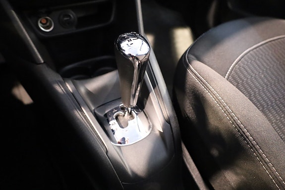 Peugeot 208 19 of 23