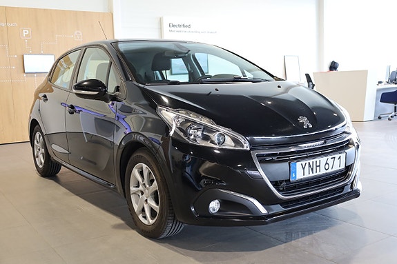 Peugeot 208 4 of 5