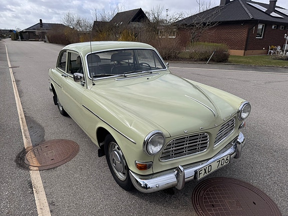 Volvo Amazon 4 of 5