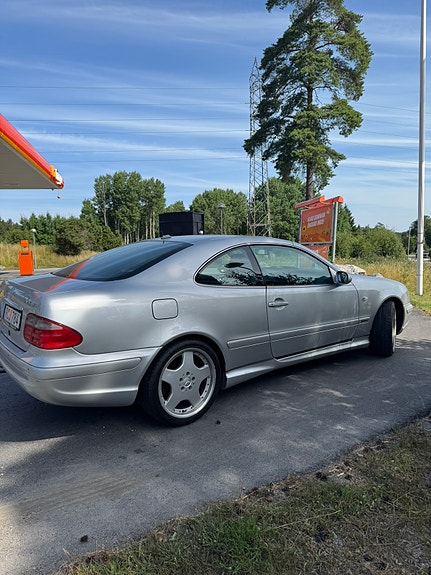Mercedes-Benz CLK55 12 of 12