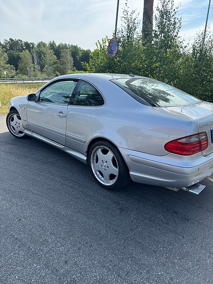 Mercedes-Benz CLK55 10 of 12