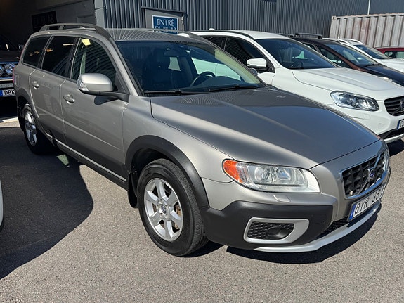 Volvo XC70 3 of 5