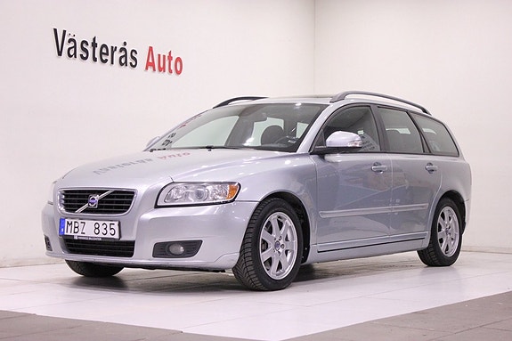 Volvo V50 2 of 5