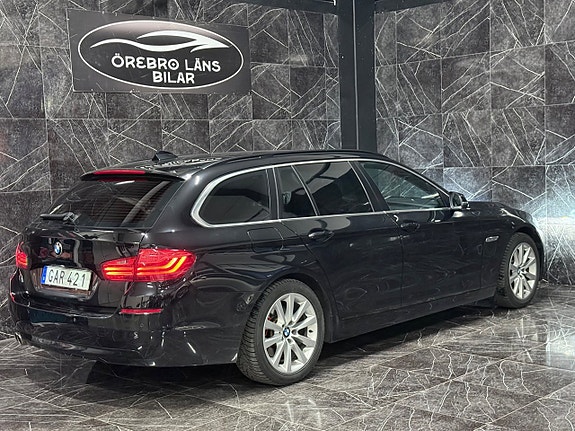 BMW 520d 2 of 5