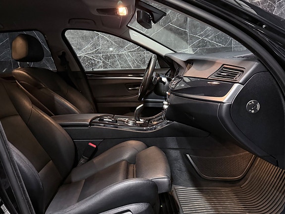 BMW 520d 17 of 30